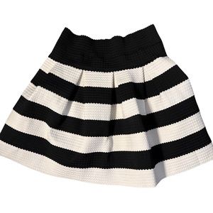 Black & White Striped Textured Skirt Small